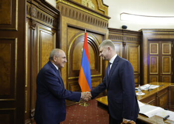 Կստեղծվի համատեղ աշխատանքային խումբ. Փաշինյանն ընդունել է «Ռուսական երկաթուղիներ»-ի գլխավոր տնօրենին