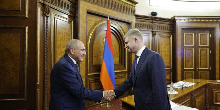 Կստեղծվի համատեղ աշխատանքային խումբ. Փաշինյանն ընդունել է «Ռուսական երկաթուղիներ»-ի գլխավոր տնօրենին