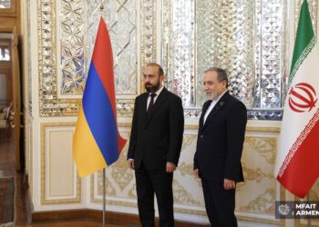 Միրզոյանը և Արաղչին մտքեր են փոխանակել տարածաշրջանային զարգացումների և փոխկապակցվածության ծրագրերի շուրջ