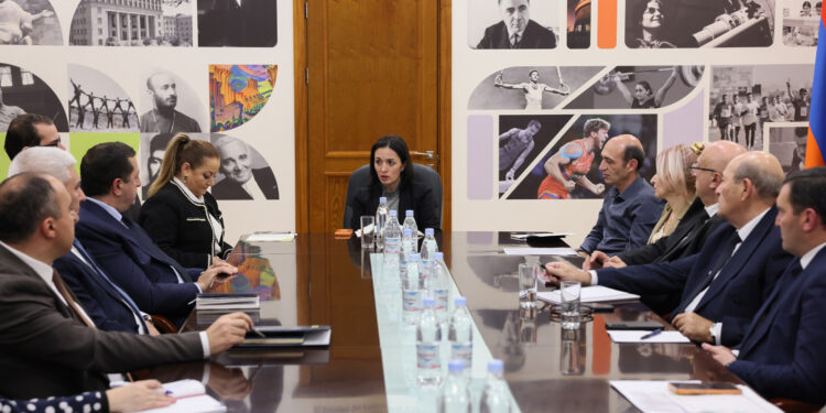 Ժաննա Անդրեասյանը ռեկտորների հետ քննարկել է բարձրագույն կրթության ոլորտի բարեփոխումները