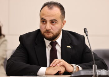Վաղ առավոտից համատարած խուզարկություններ ու ձերբակալություններ են Ստեփանավանի տարածաշրջանում «Ուժեղ Հայաստան»-ի աջակիցների շրջանում․ Անդրանիկ Գևորգյան