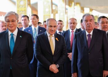 Փաշինյանը ԱՊՀ առաջնորդների հետ ծանոթացել է երկրների ազգային ուտեստներին