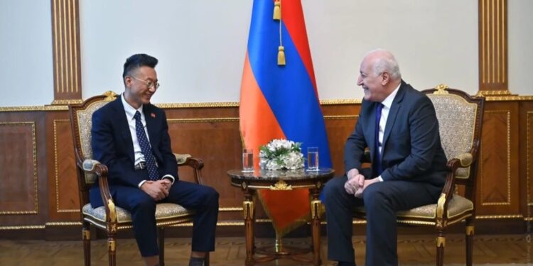 Նախագահն ու դեսպան Լի Սինվեյը ՀՀ-Չինաստան ռազմավարական համագործակցության զարգացմանն առնչվող հարցեր են քննարկել