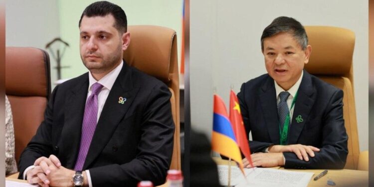 Համբարձում Մաթևոսյանը հանդիպել է Հուան Ռունցիուի հետ