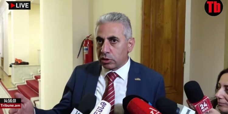 Նստած վայելում էր, սա հիմք է, որ Ռուբինյանը հեռանա․ Էդգար Ղազարյան