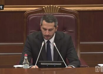 Ընդդիմադիր երկու խմբակցությունները չեն մասնակցելու Եկեղեցու մասով հանձնաժողովի հարցի քննարկմանը