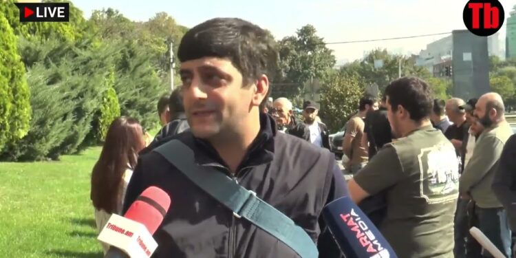 Թաղապետն ասաց՝ ես պիտի մտածե՞մ, գնացեք ձեզ տարածք գտեք. վարձակալող