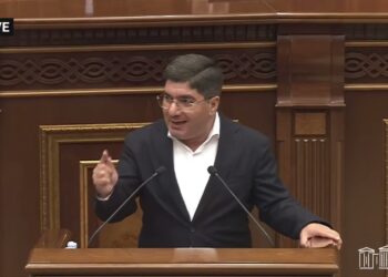 Գետինը մտնելիք ա, է՞դ էիք ուզում իմանալ․ Մեսրոպ Մանուկյան