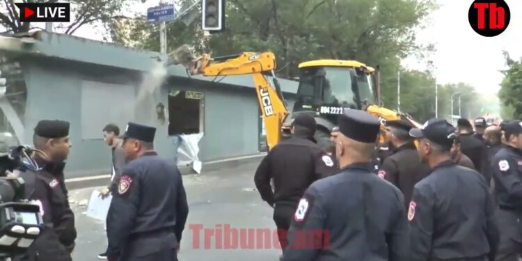 Բախում՝ ոստիկանի ու քաղաքացու միջև