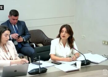 Հարգանքով խոսեք Աննա Հակոբյանի մասին, պատահեց էն, որ Էդգար Ղազարյանը հայտնվեց ԱԺ–ում․ Բաթոյան