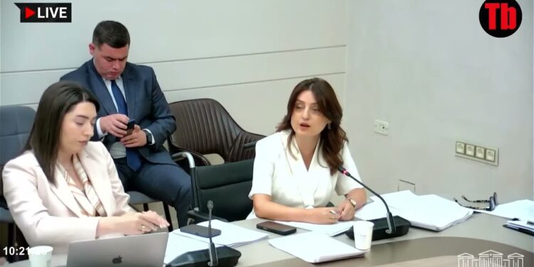 Հարգանքով խոսեք Աննա Հակոբյանի մասին, պատահեց էն, որ Էդգար Ղազարյանը հայտնվեց ԱԺ–ում․ Բաթոյան