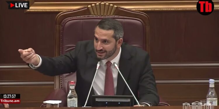 Եթե մեր էմոցիաներին տուրք տանք, կարող ա էդ մարդուց շատ քիչ բան մնա