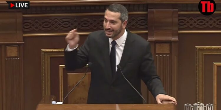 Բա էկեք, ասեք՝ ԵԽԽՎ, շա՞ռ եք անում, ինչի՞ չեք գալիս, իբր ձեր հետ չէ՞ր. Ռուբինյանը՝ ընդդիմությանը