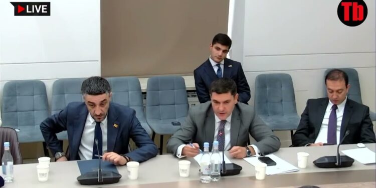 Կոռուպցիայի մի փոքր բաժին էլ դուք եք եղել, խի՞ նստած չեք. Մանուկյան