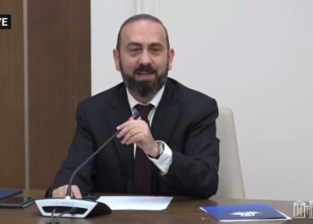 Մի՛ փորձեք լինել ավելի դաշնակ ու քոչարյանական, լավ չի ստացվում․ Միրզոյանը՝ Ղահրամանյանին