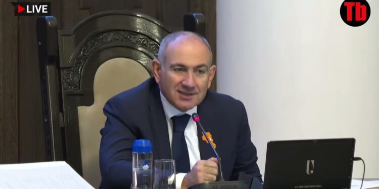 Դռները փակվում են թավիշի․ Փաշինյան