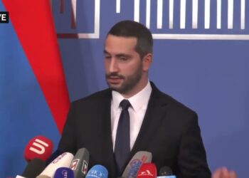 Ես ու Պապիկյանը հրաժարական կտանք, երբ Սամվել Կարապետյանը հրաժական տա վարչապետի պաշտոնից