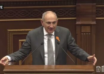 Իմ վրա ինչի՞ եք մուննաթ գալիս, առաջադրեիք ուժեղ թեկնածու. Փաշինյանը՝ Ասլանյանին