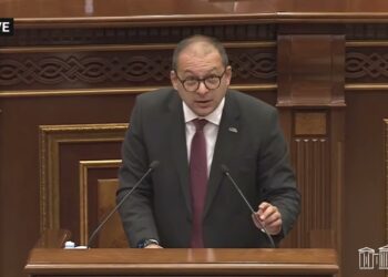Ինչպես են գրպանում միլիոններ, Տոյոտա են վերցրել՝ օրը 164 հազար վարձով․ Մխիթարյան