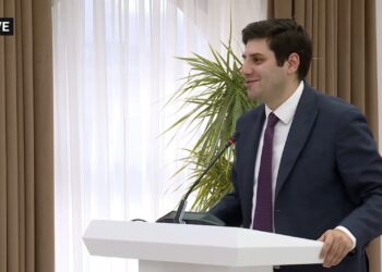 Մեզ էշի տե՞ղ եք դրել, ավատորիտարիզմի եք տանում․ Պեդրո Զարոկյան