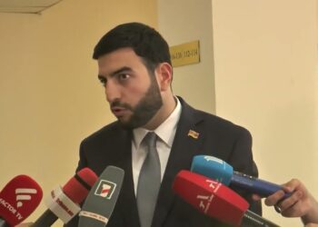 Թաթոյանն ու մյուս ընդդիմադիրները թող իրենց կաշառքի ձայնագրությունից խոսեն, թե ոնց են կաշառք բաժանում
