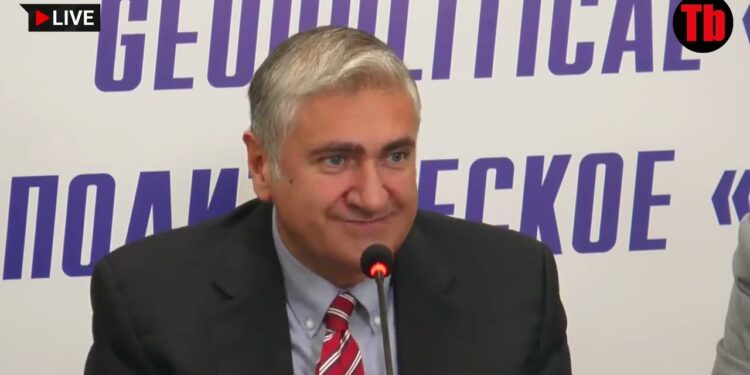 Փաշինյանը հարցումներ է արել, տեսել է իրավիճակը էնքան էլ լավ չի, գնացել է շքերթի կազմակերպմանը