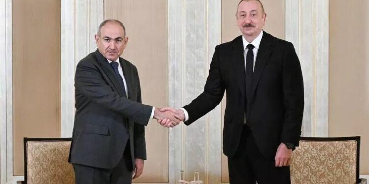 Փաշինյանն ու Ալիևը շփվել են Թուրքմենստանում կայացած ընդունելության ժամանակ