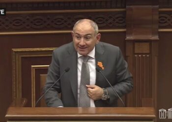 Էսօրվա ձեր պահվածքը քթներիցդ հանելու եմ. Փաշինյանը սպառնում է