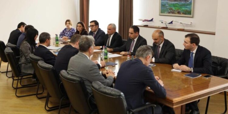 ՀՀ-ն ու Թուրքիան քննարկում են Գյումրի-Կարս էլեկտրագծի վերականգնման հարցը
